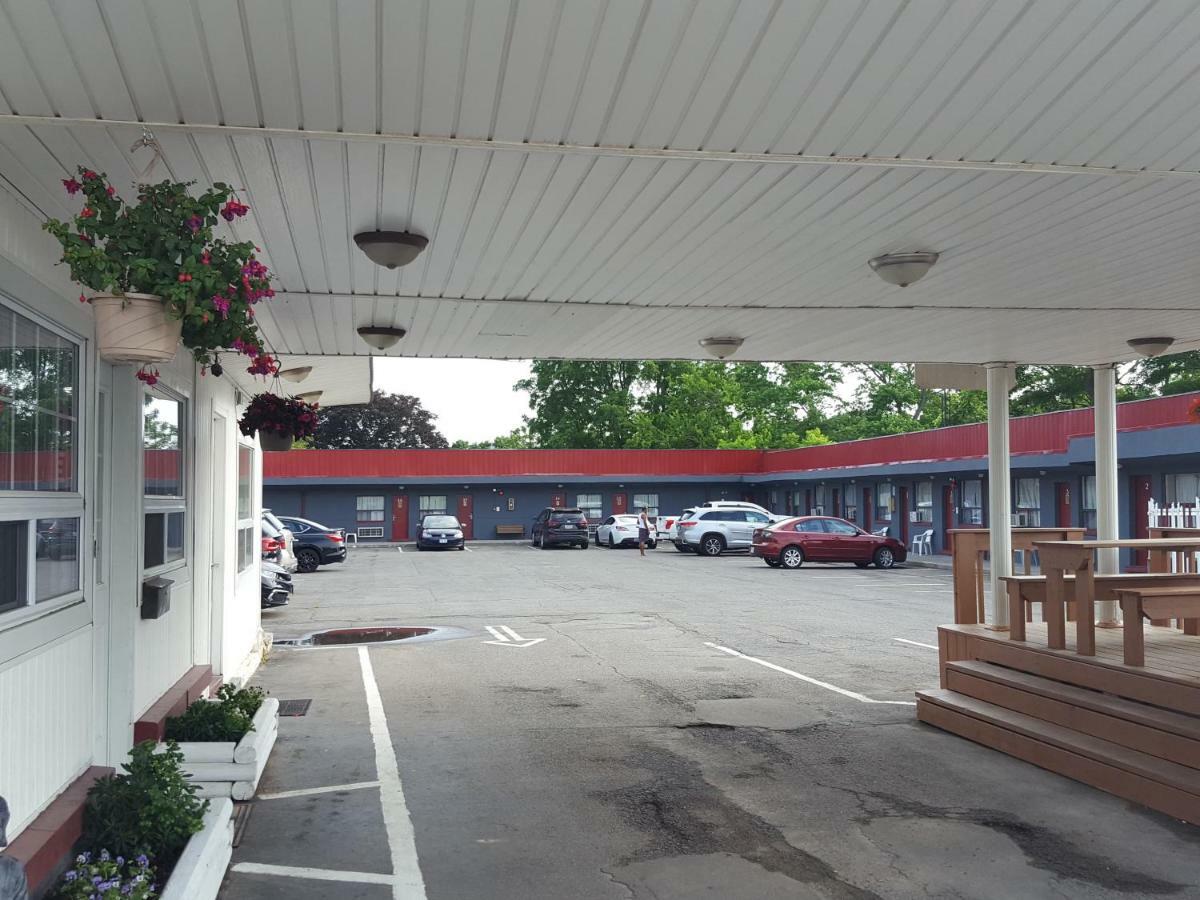 Niagara Inn&Suites Bagian luar foto
